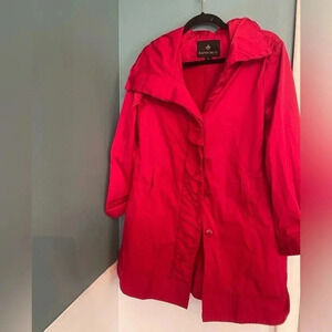 Rainforest red light weight rain jacket - medium - good zip in collar - long